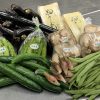 村の直売所で買ったり、ご近所の野菜や特産品