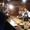 道頓堀本店の和田店長が関東煮（かんとだき／おでん）をたいてるところを撮影です